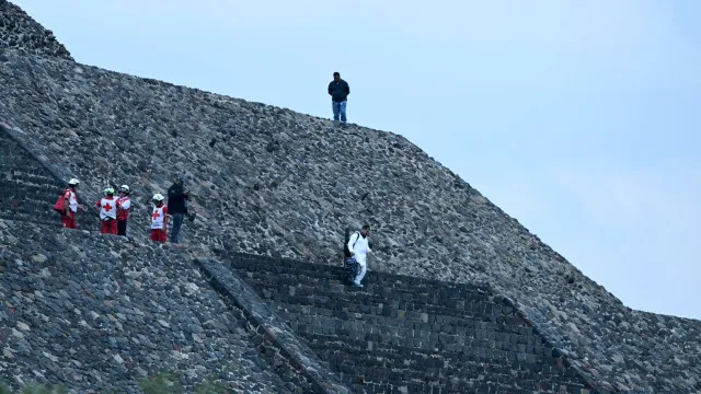 
                    Suspeito de ataque no México idolatrava autores do massacre em Columbine
                