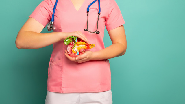 Quais os principais sintomas de uma pancreatite? E como preveni-la?