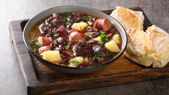 
                    Portugal tem 8 pratos de feijão entre os 100 melhores do mundo
                