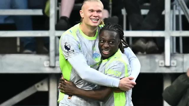 Manchester City ultrapassa Arsenal no topo e confirma descida do Burnley