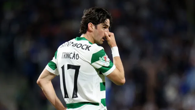 Liverpool dá "passos concretos" para levar Francisco Trincão do Sporting