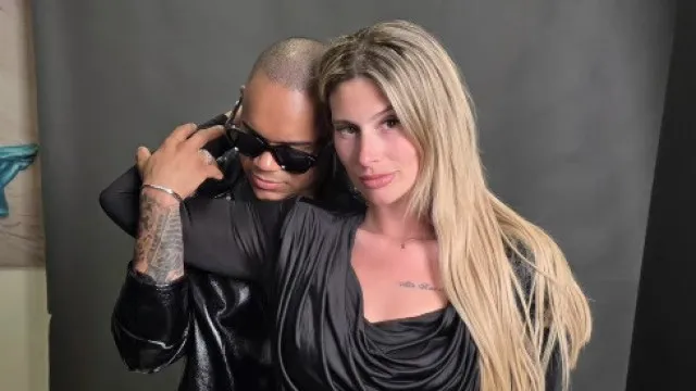 Vídeo. Completamente apaixonado, Badoxa canta para Bernardina