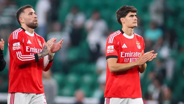 
                    Tomás Araújo dispara ciclo final de Otamendi e António Silva no Benfica?
                