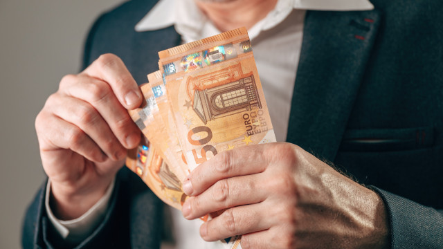 Investimento em certificados de aforro dispara 16% para novo máximo