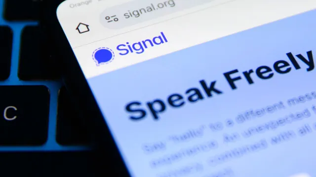 
                    Ataques ao Signal? Alemanha fala em situação 