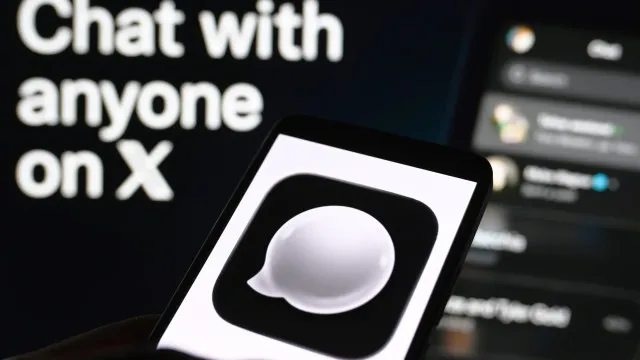 X lança aplicação independente XChat no iOS