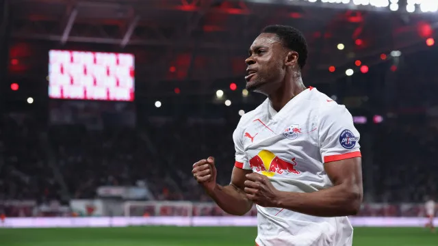 
                    Leipzig consolida terceiro lugar com quinta vitória seguida na Bundesliga
                