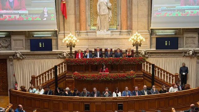 
                    PS elogia discurso de Seguro e critica 