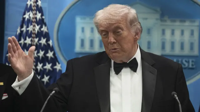 
                    Coligação marca paralisação no 1º de Maio em protesto contra Trump
                