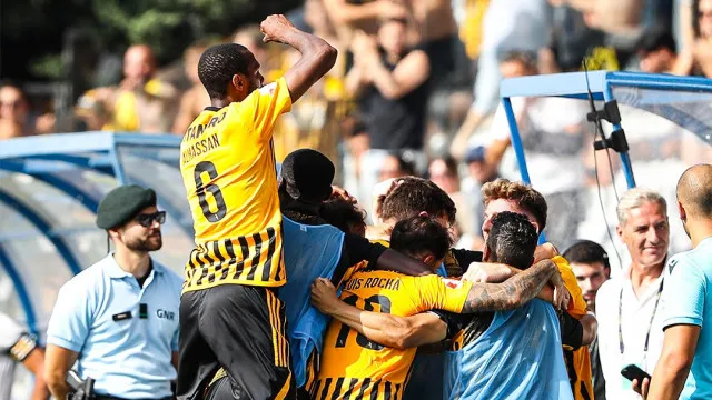 
                    Lusitânia de Lourosa 'cheira' a manutenção às custas do Paços de Ferreira
                