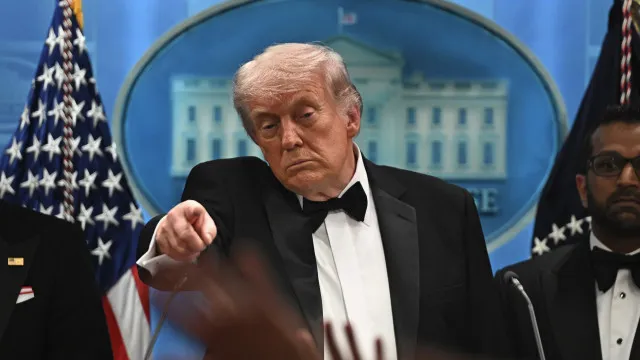 
                    Donald Trump sofreu três tentativas de assassinato. Recorde-as
                