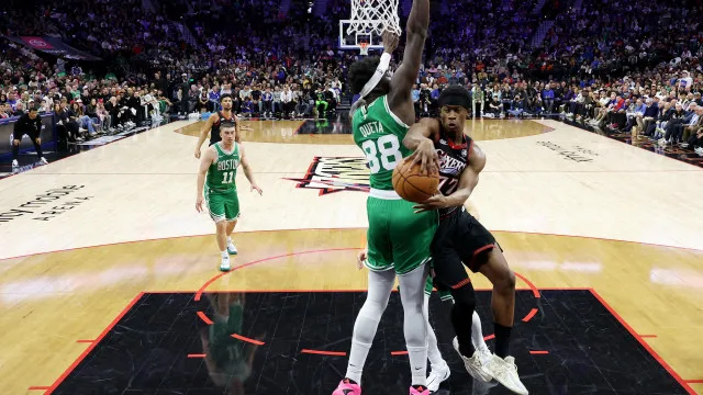
                    Neemias Queta 'voa' e deixa Boston Celtics à beira do apuramento
                