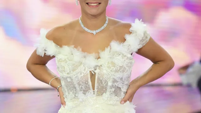 
                    A história do vestido especial usado por Eva na final do 