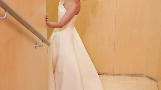 
                    Cristina Ferreira arrasa em vestido de 1.400 euros e com novo penteado
                