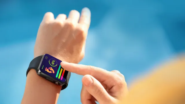 
                    Usar apps para contar passos e calorias pode trazer riscos, revela estudo
                