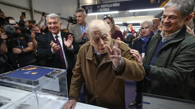 
                    Antigo líder catalão Jordi Pujol livre de julgamento por demência
                