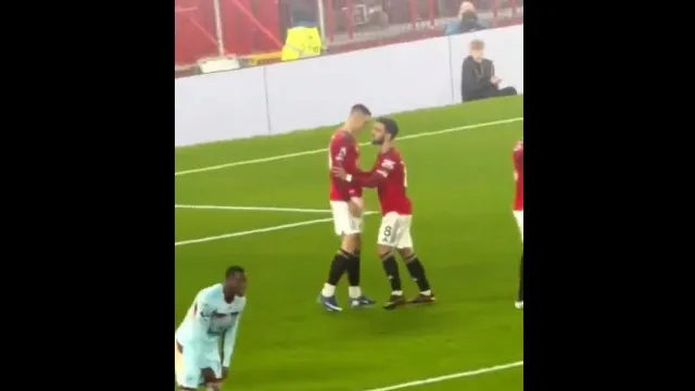 O gesto de Bruno Fernandes que não escapou aos adeptos do United