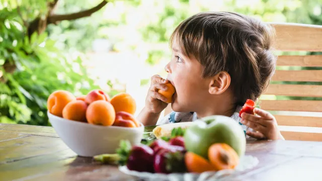 
                    Bebé morreu engasgada com amendoim. 