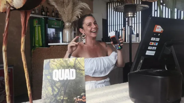 
                    A trabalhar num restaurante? 