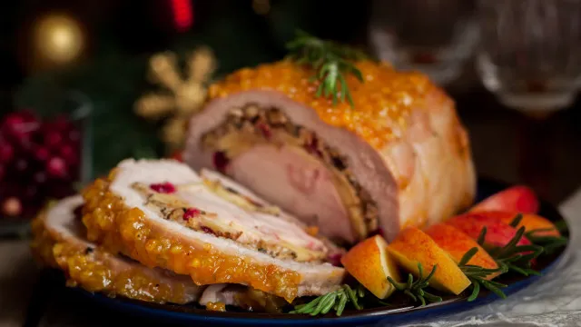 
                    Aprenda a escolher a melhor carne e teste esta receita de rolo de peru
                