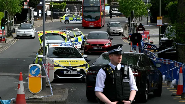 
                    Na sequência de ataque, nível de ameaça terrorista elevado no Reino Unido
                