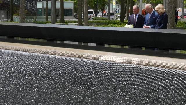 Carlos III visita memorial do 11 de Setembro em Nova Iorque. As imagens