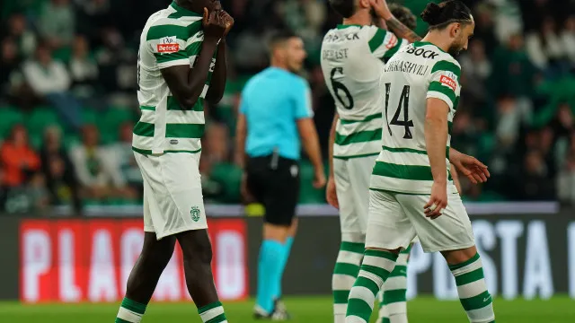 
                    Sporting 'bebeu' beirões a mais e viu sonho da Champions virar pesadelo
                