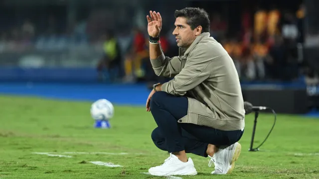 Palmeiras empata e Abel arrasa relvado: "Em que século estamos?"