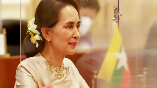 Myanmar anuncia amnistia em massa mas sem Nobel da Paz Aung San Suu Kyi