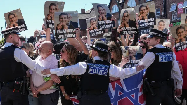 
                    Ataque em Londres: Suspeito foi referenciado em programa antiterrorista
                