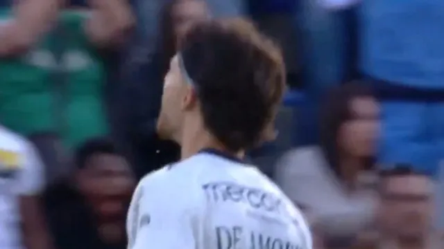 
                    Mathias de Amorim relançou assim a receção do Famalicão ao Benfica
                