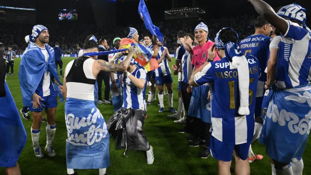 
                    A data para o FC Porto ser recebido na Câmara após conquista do título
                