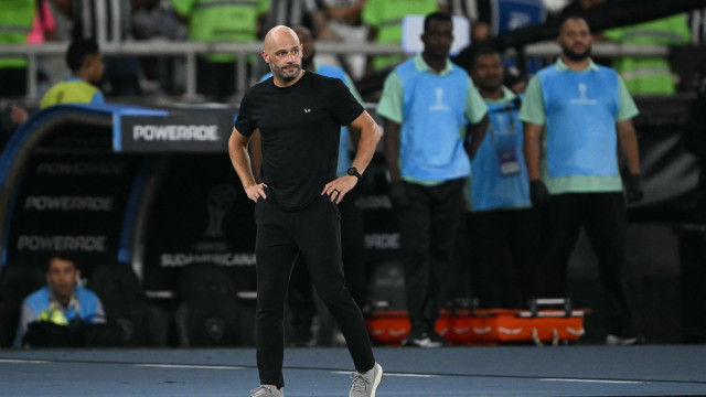Botafogo, de Franclim Carvalho, empata jogo em atraso do Brasileirão