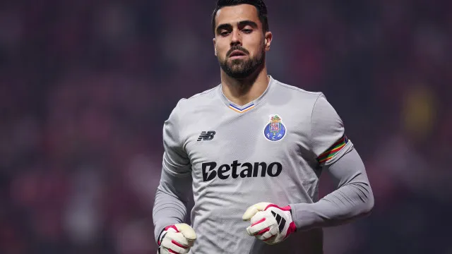 
                    Diogo Costa rejeita desafio de AVB e número no FC Porto está escolhido
                