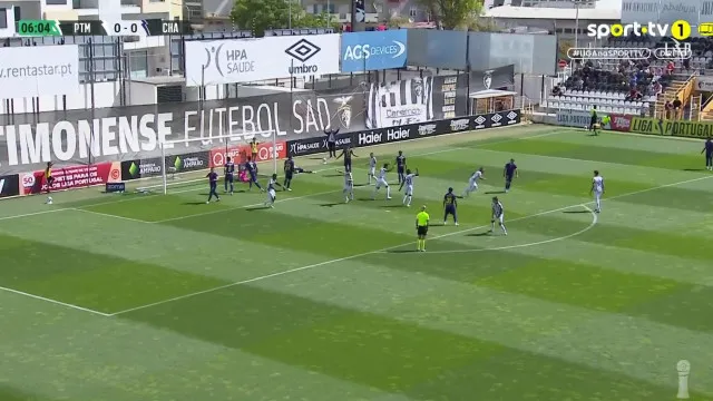 Parecia um ponta de lança. O insólito autogolo no Portimonense-Chaves
