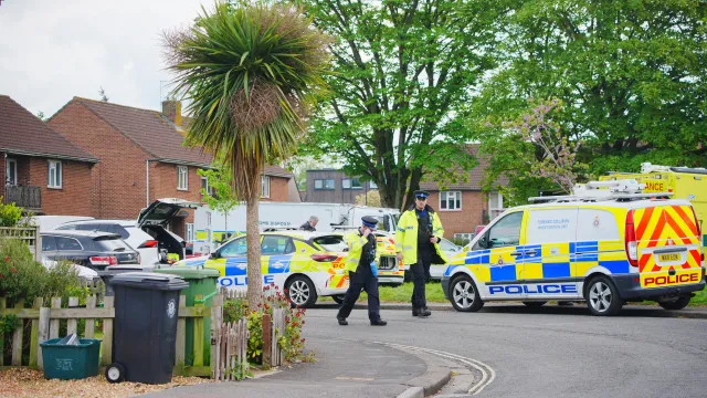 
                    Bristol: 2 mortos em explosão 