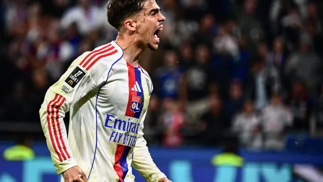 Afonso Moreira marca e Lyon, de Paulo Fonseca, sobe ao terceiro lugar