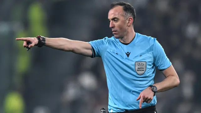 João Pinheiro nomeado para a Champions após ser 'riscado' da II Liga