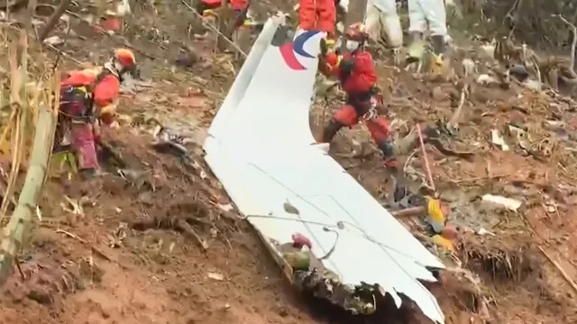 
                    Novos dados revelam que queda de avião na China terá sido intencional
                