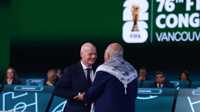 Federação da Palestina critica Infantino e inação da FIFA contra Israel