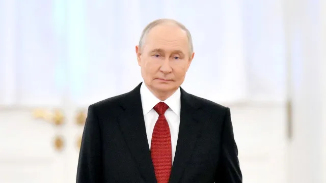 
                    Vladimir Putin declara cessar-fogo com a Ucrânia entre 8 e 9 de maio
                