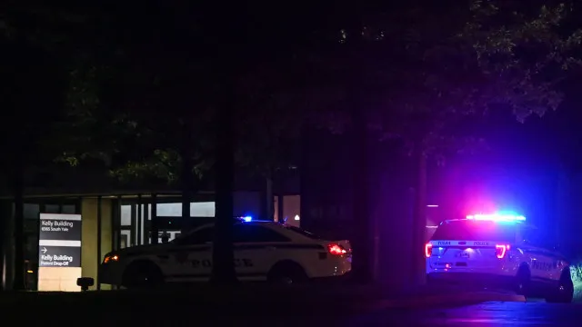 Polícia procura suspeitos de tiroteio no Oklahoma que fez 23 feridos
