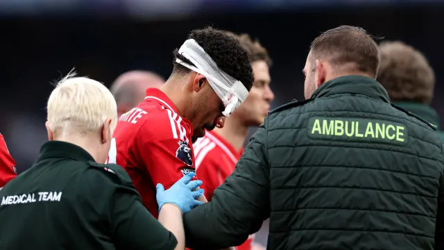 
                    Problemas para Vítor Pereira? Choque deixou Gibbs-White neste estado
                