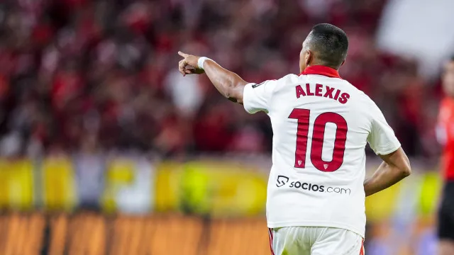 
                    Sevilla dá passo gigante rumo à manutenção com triunfo ante Real Sociedad
                