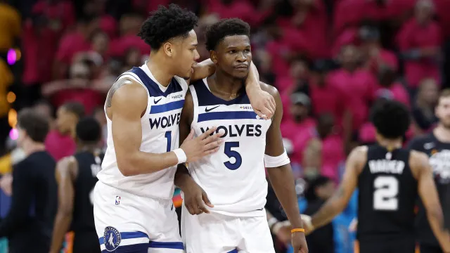 
                    Knicks e Timberwolves entram a vencer nas 'meias' da NBA
                