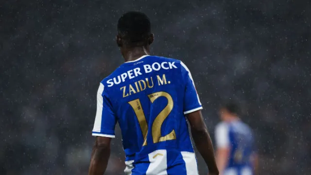 Ver (ou ouvir) para crer. Zaidu festeja o título ao som de... Varandas
