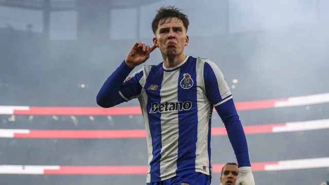 
                    Rostos do FC Porto campeão. Pietuszewski, o espalha brasas de inverno
                
