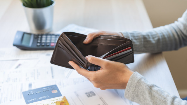 Distribuição salarial tem registado compressão junto ao salário mínimo