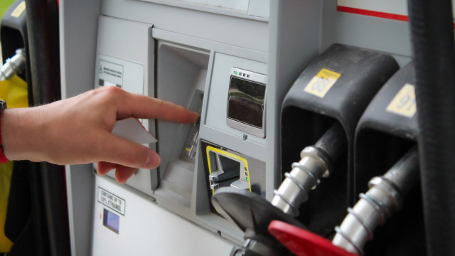 Preço eficiente sobe para 2,115€ na gasolina e para 2,188€ no gasóleo