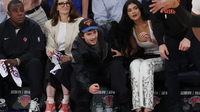 
                    De Chalamet e Kylie a Ben Stiller. Famosos vibraram com jogo da NBA 
                